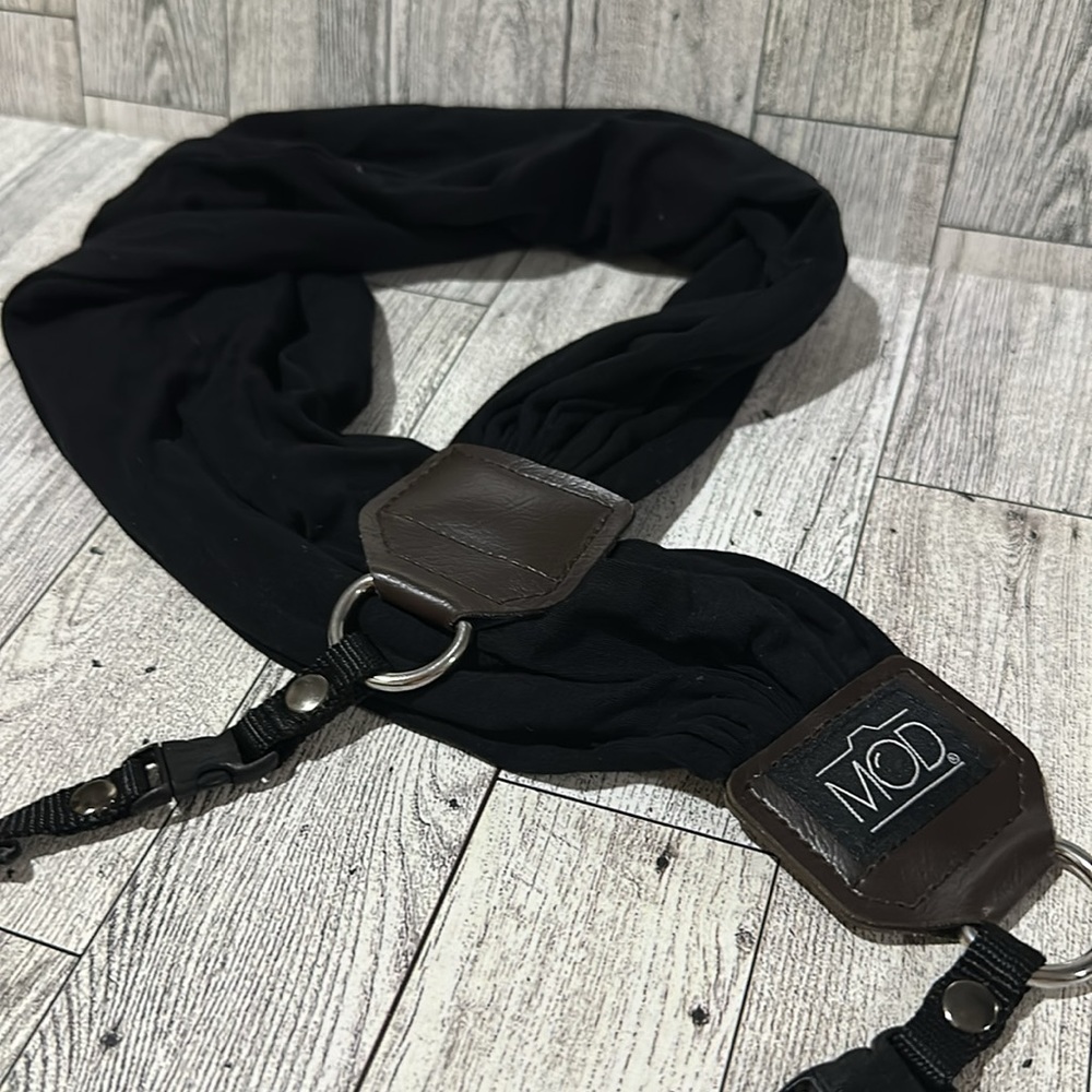 Mod black camera strap - Picture 3 of 3